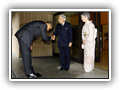 Obama bows to Emperor Akihito of Japan