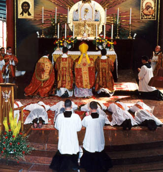 maryworship2.jpg